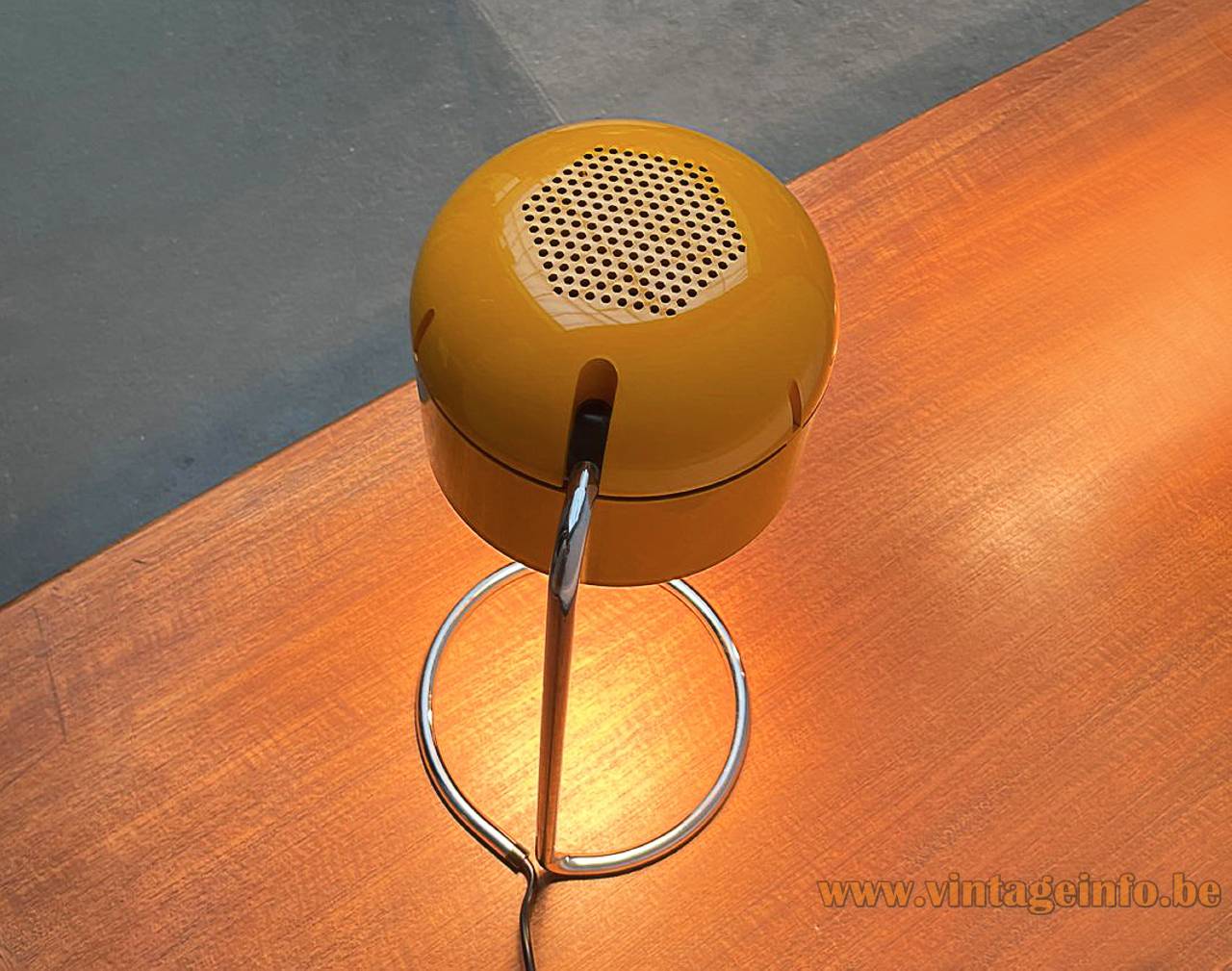 Staff Duo Desk Lamp Model 1164/66 - 1970s Design: Arnold Berges, Germany - Top View Staff Duo desk lamp model 1164 top view chrome ring base & rod adjustable round plastic lampshade & metal reflector 1970s design: Arnold Berges