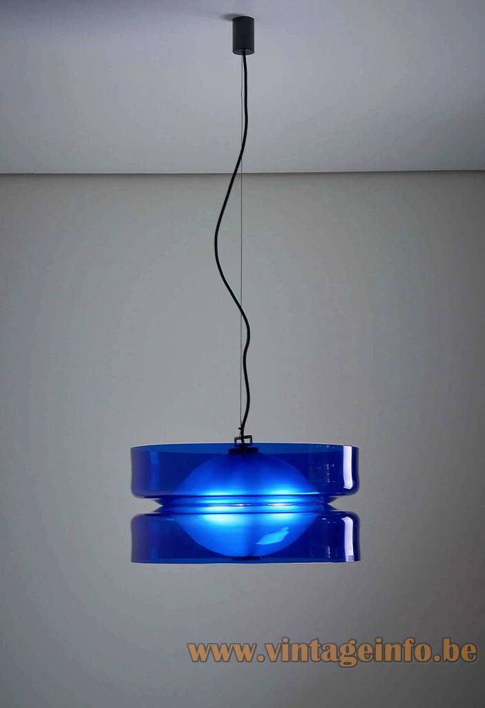 Vistosi L134 Glass Chandelier - 1960s Design: Oreste Vistosi, Murano, Italy Vistosi L134 glass chandelier round hand-blown azure blue Murano glass lampashade frosted crystal diffuser inside 1960s design: Oreste Vistosi
