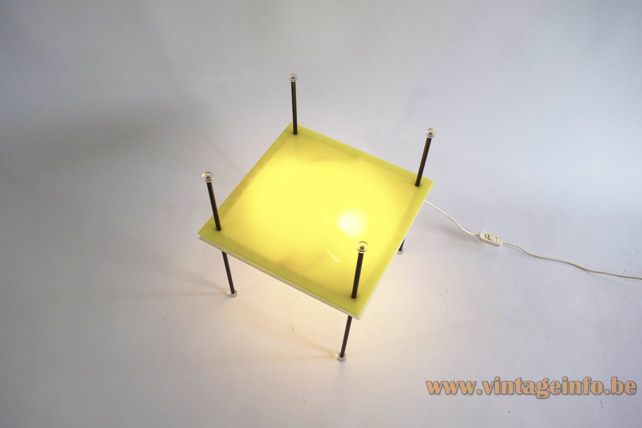 Arredoluce Palafitta Table Lamp - Circa 1956 Design: Ettore Sottsass, Model: 12639 - Top View Arredoluce Palafitta table lamp 1950s design: Ettore Sottsass model: 12639 4 thin metal legs white & yellow acrylic lampshade top view